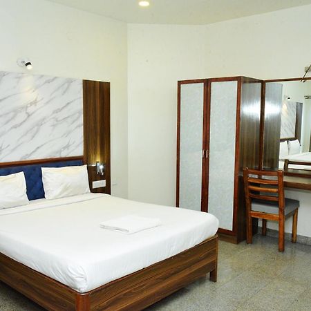 Sri Sai Residency Hotel Tumkur Exterior foto
